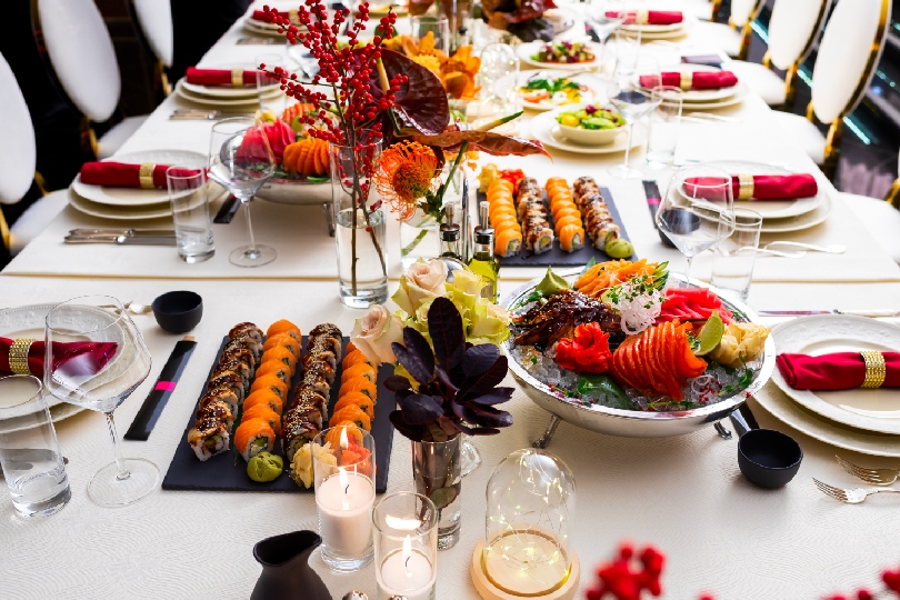 Event catering services for VIP lounges and exhibitions