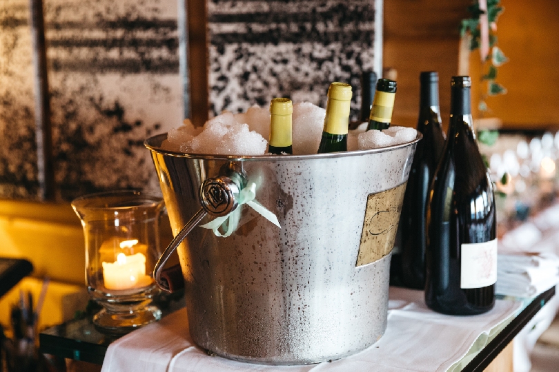 The liquid luxury of wine and fromage galleries architecting the connoisseur’s sanctuary