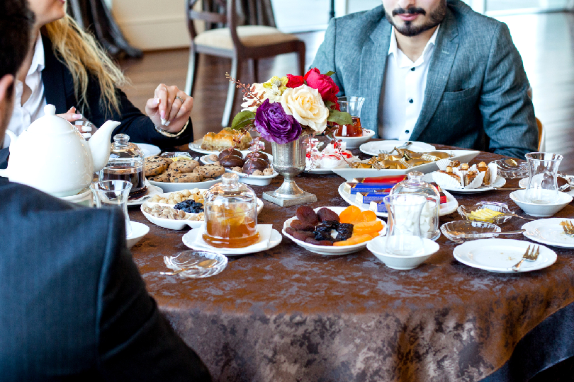 Corporate strategy and why a professional corporate catering service wins the corporate buffet lunch